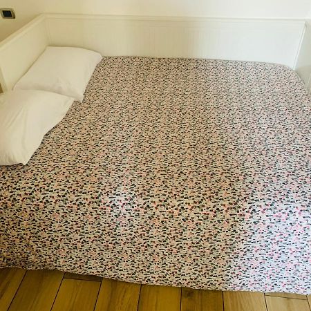 Stanza Claudina Hotel โรม ภายนอก รูปภาพ
